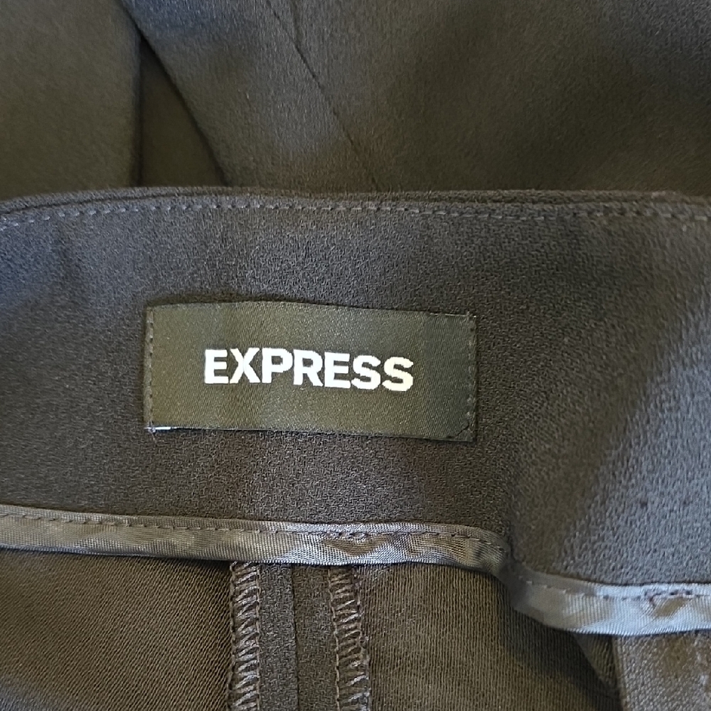 Express Black Cropped Culottes  - Women's Size 6 - Picture 8 of 10